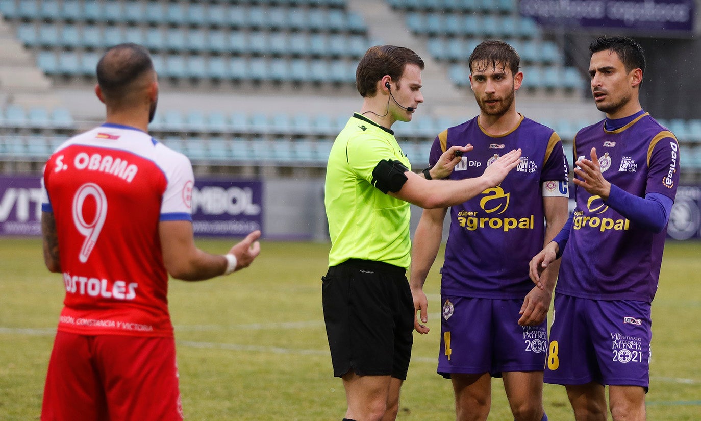 Palencia Cristo Atlético 2 - 0 Móstoles