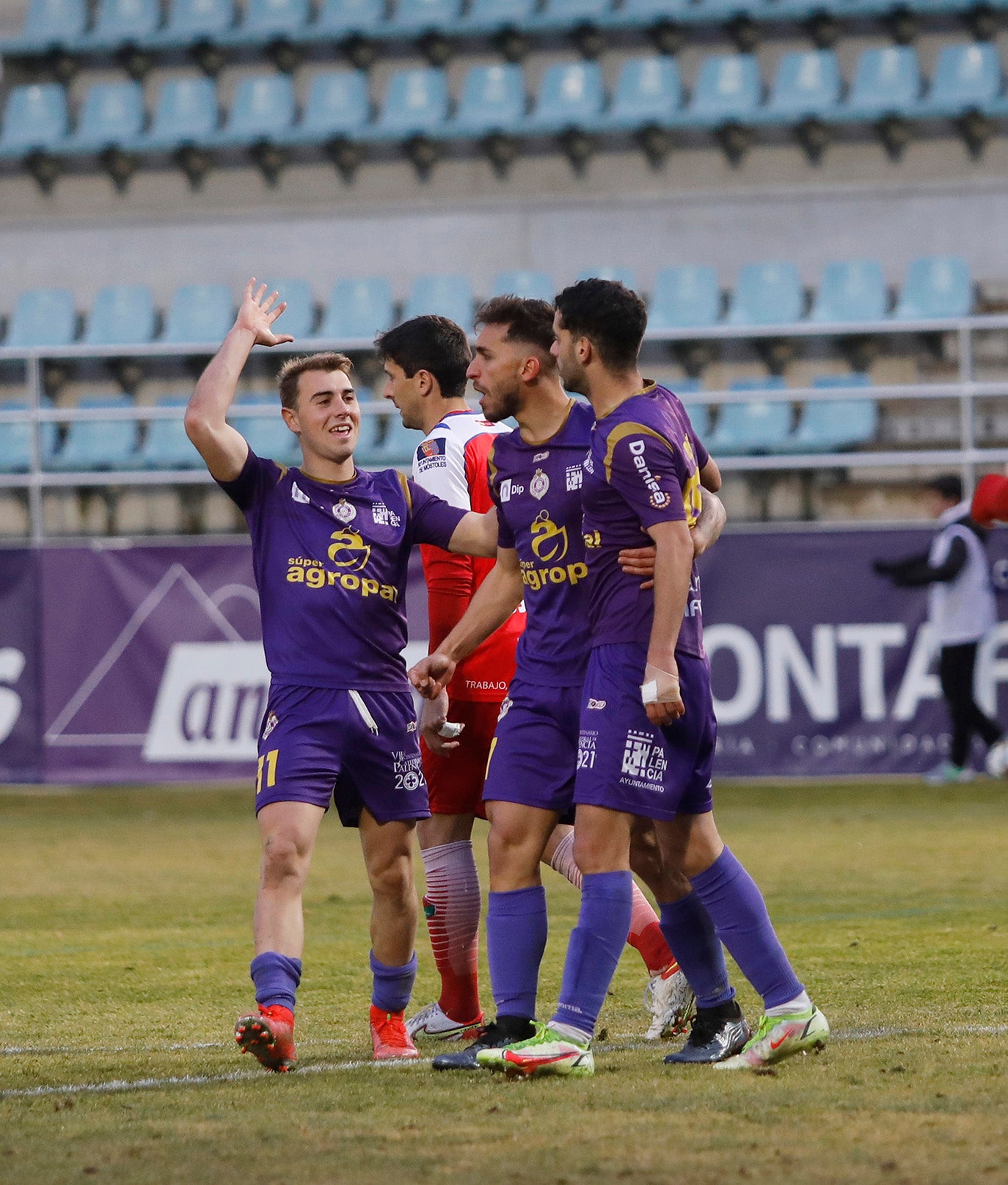 Palencia Cristo Atlético 2 - 0 Móstoles