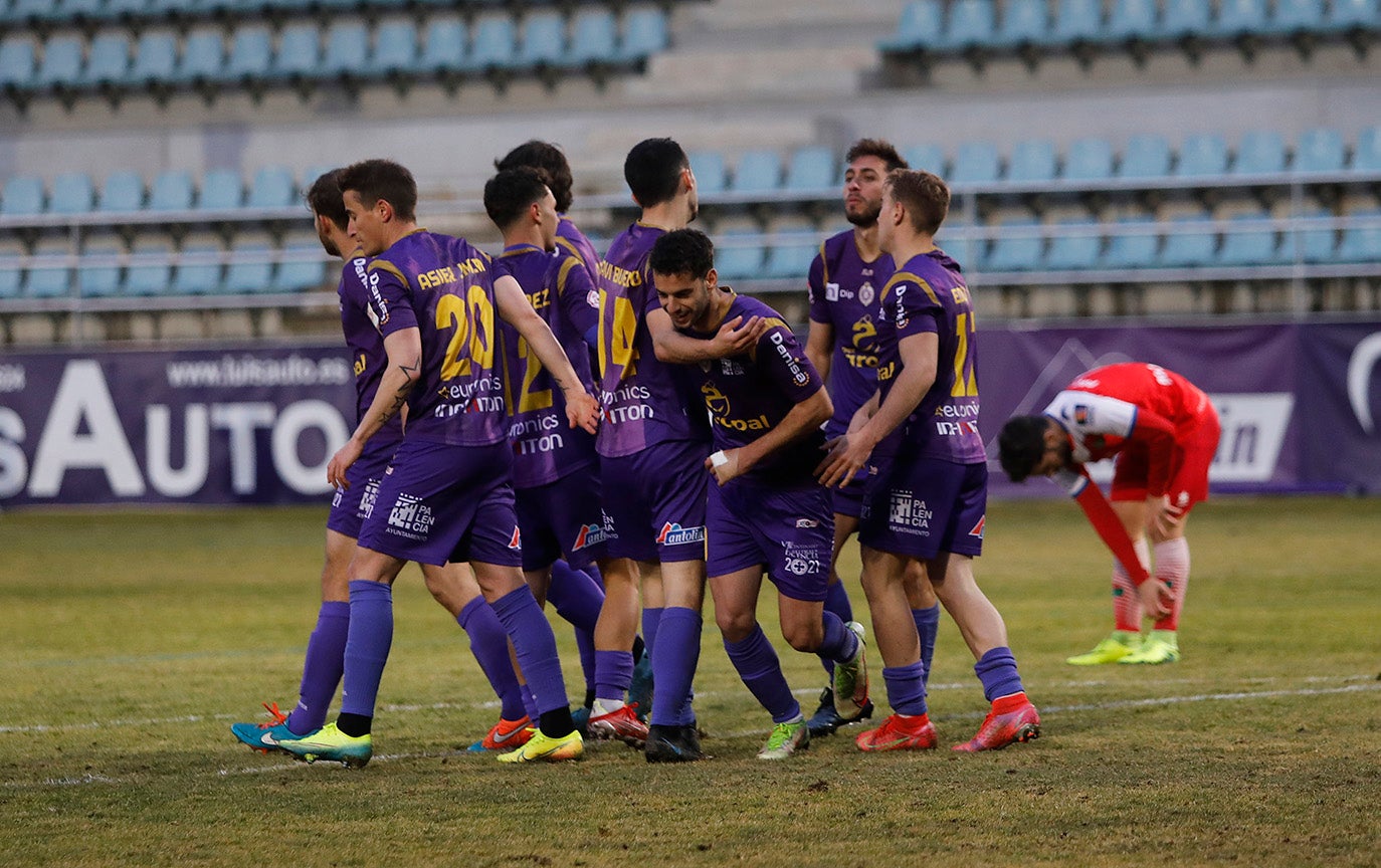 Palencia Cristo Atlético 2 - 0 Móstoles