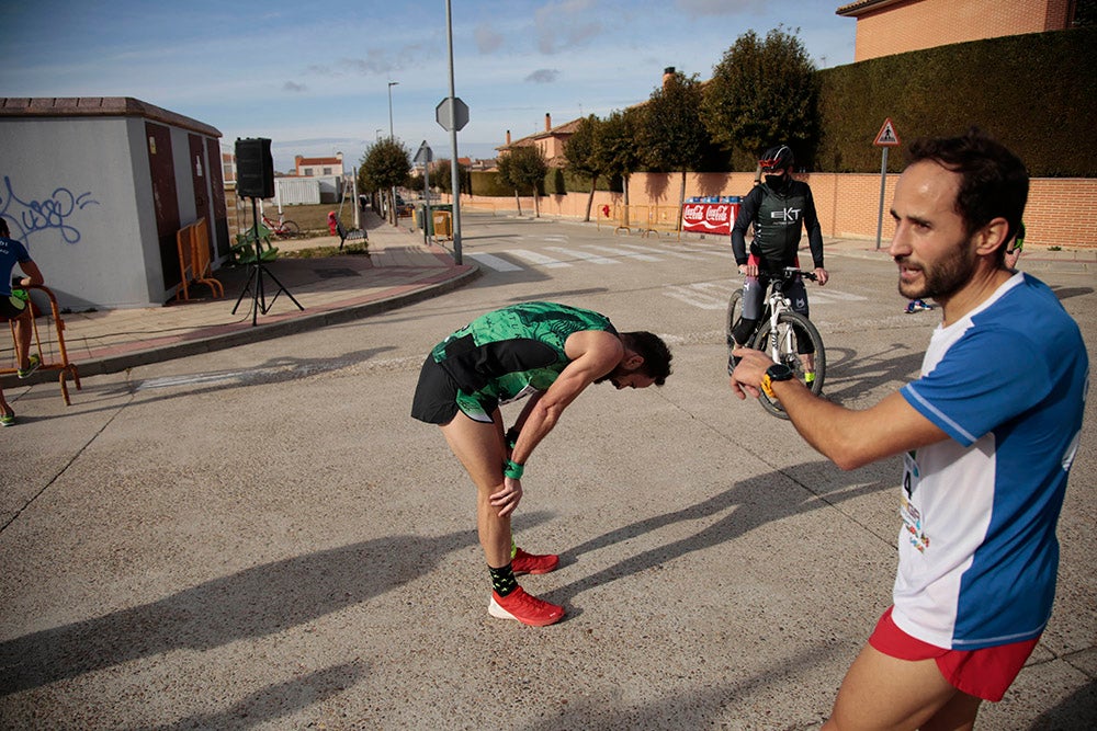 Manuel Vicente Tejedor y Verónica Sánchez culminaron sus correspondientes triunfos en la Liga de Cross imponiéndose en la última jornada en Cabrerizos