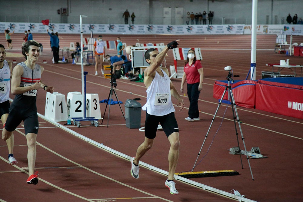 Hortelano y Erta logran la mínima mundialista en 400 en Salamanca, Óscar Husillos abandona y Álvaro de Arriba se queda cerca en 800