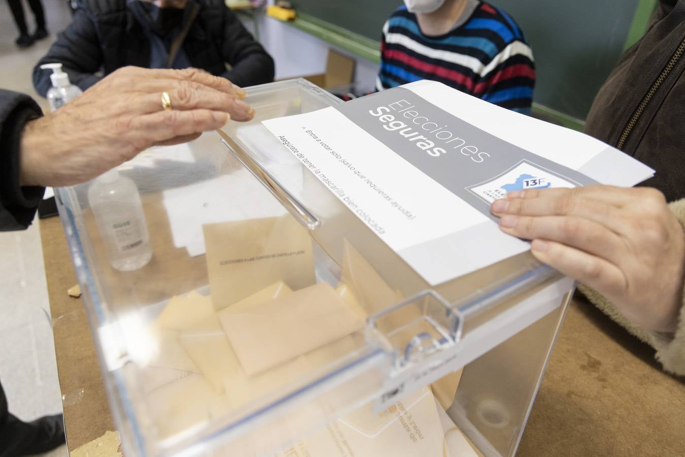 Fotos: Así ha sido la jornada electoral en Valladolid (1/2)