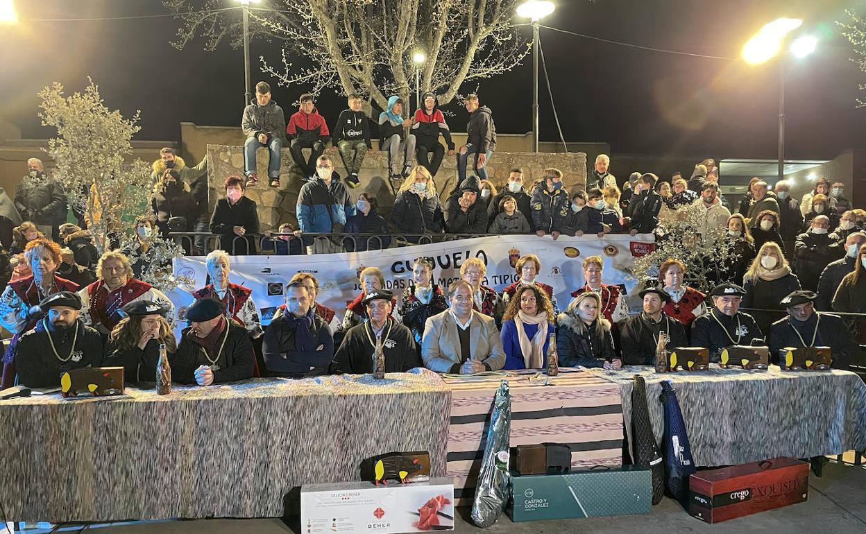 Mesa Presidencial en la segunda jornada de la Matanza Típica. 