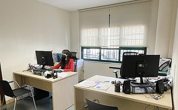 Imagen principal - El resultado de la mejora del edificio de Cultura de Carbajosa de la Sagrada. 