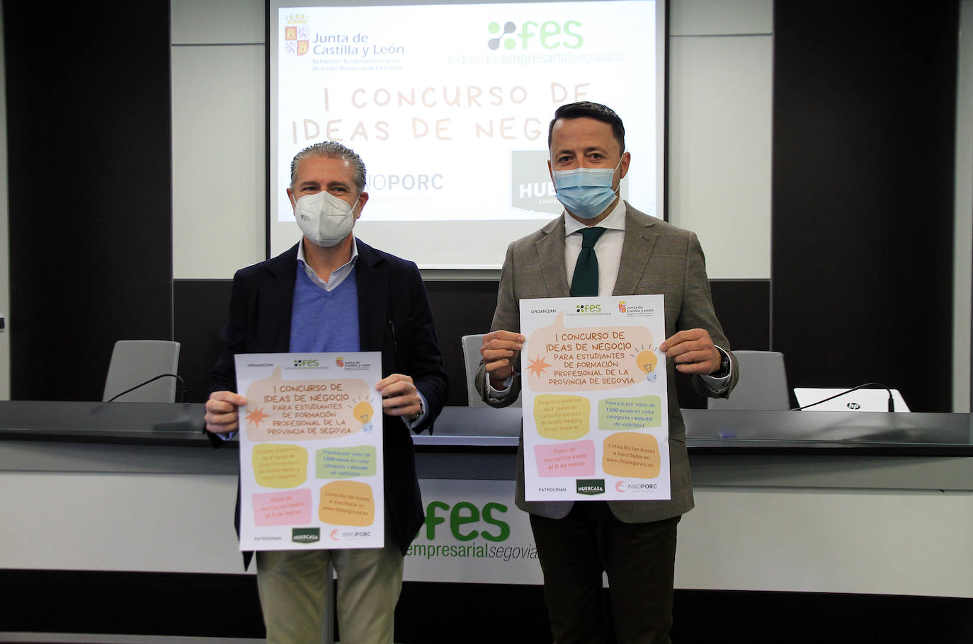 Andrés Ortega y Diego del Pozo, ayer.