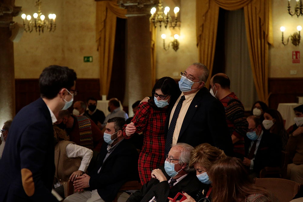 Cáritas entrega en el Casino de Salamanca diplomas y distinciones a las entidades colaboradoras durante la pandemia 