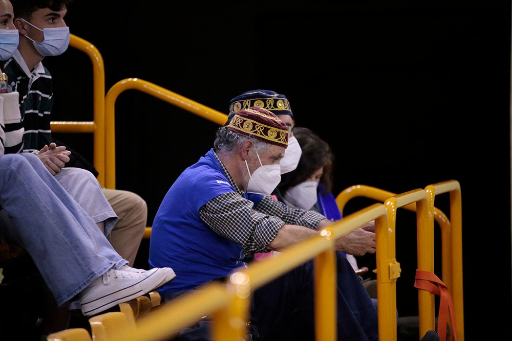 Regreso de la afición del CB Avenida a Würzburg tras dos semanas si ver a su equipo en una noche en la que tocó sufrir ante el Estudiantes