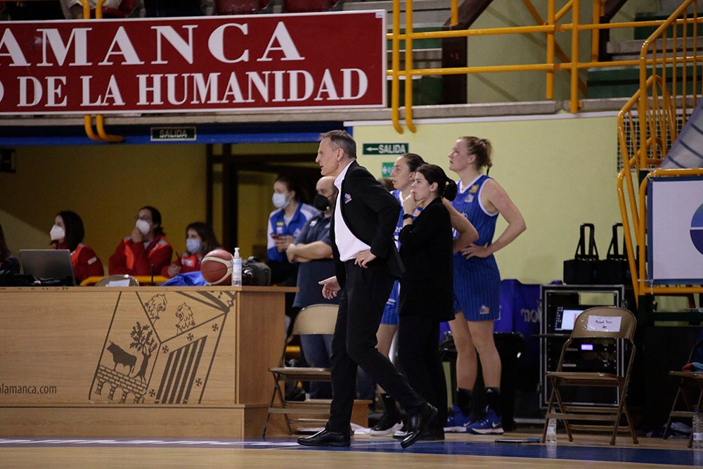 El CB Avenida sufre hasta el final ante un valiente Estudiantes (71-70)