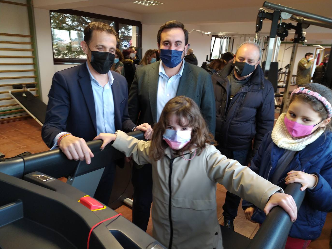 Fotos: Inauguración del gimnasio municipal de Villalón de Campos (2/2)