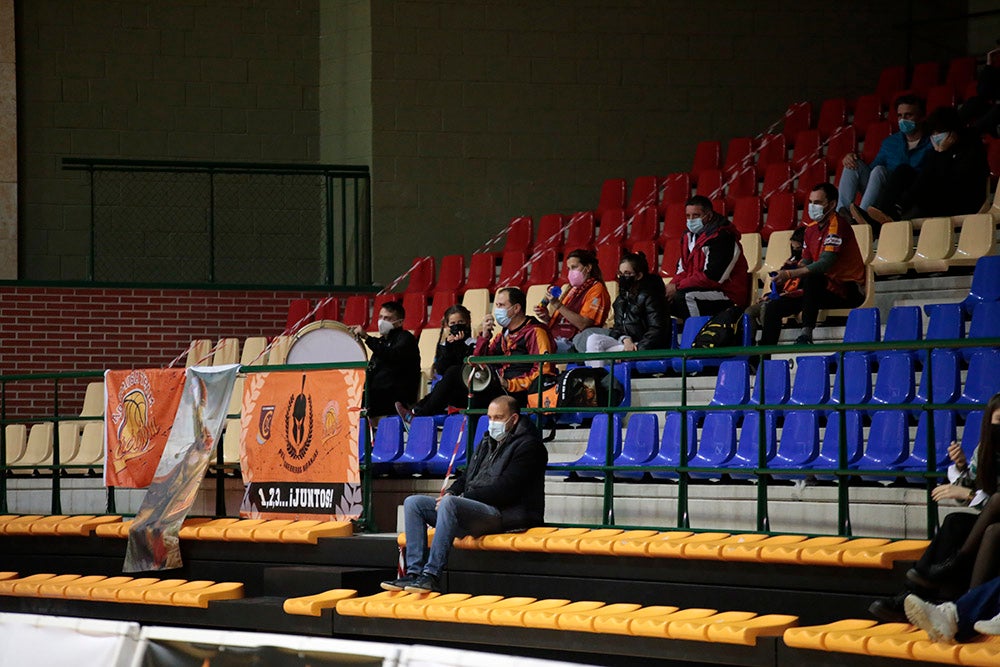 Un perdido Aquimisa Carbajosa deja su salvación pendiente de un milagro (75-90)