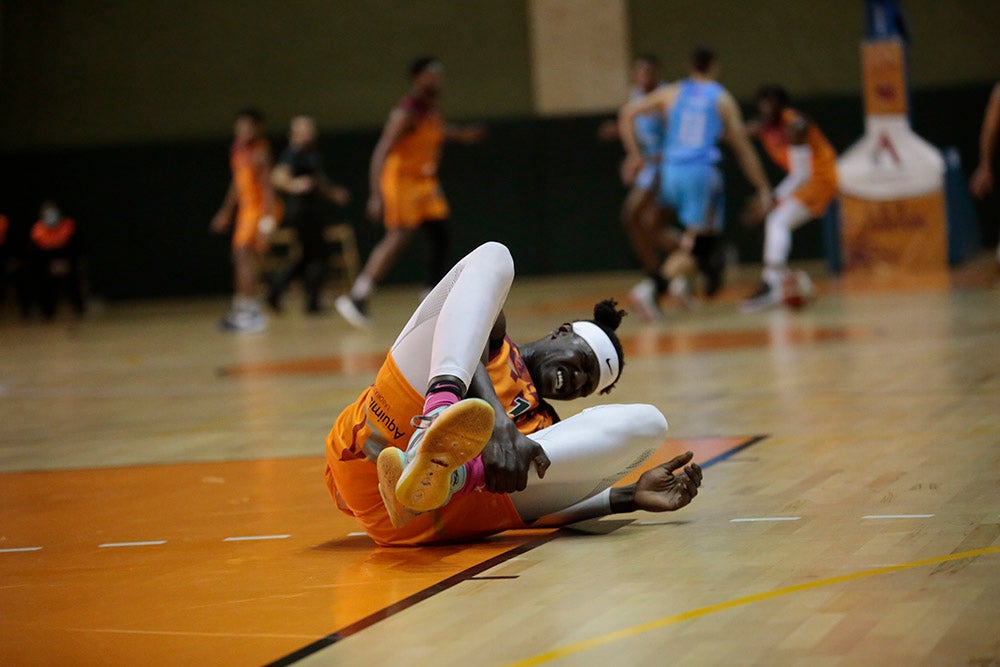 Un perdido Aquimisa Carbajosa deja su salvación pendiente de un milagro (75-90)