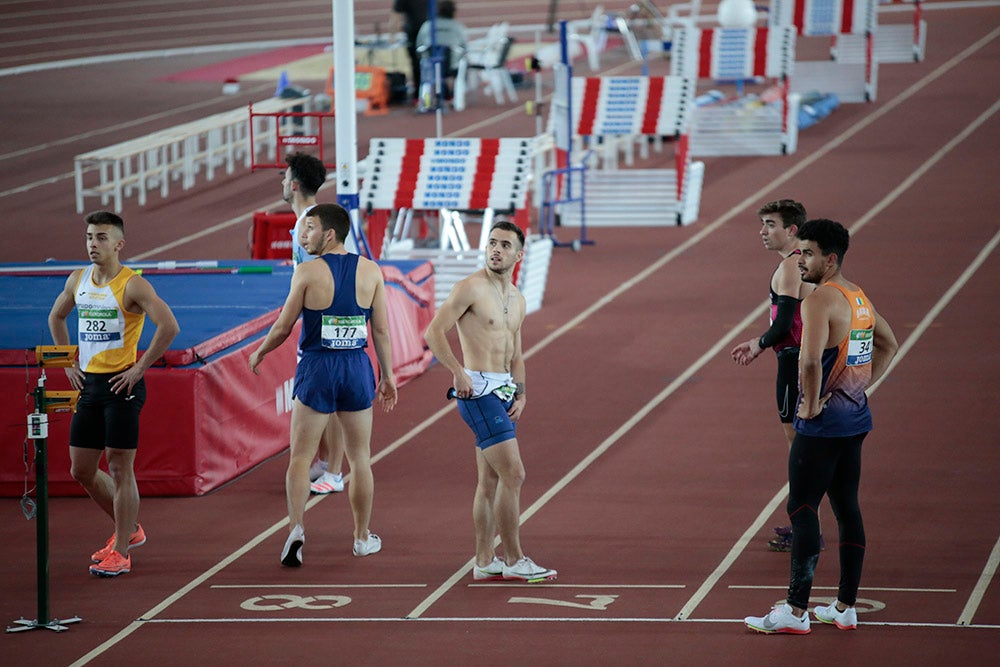 Jornada de tarde del primer día del Campeonato de España Sub 23 en Pista Cubierta con Denis Matsmouna en los 60 m y Sara Izquierdo en el 1500 