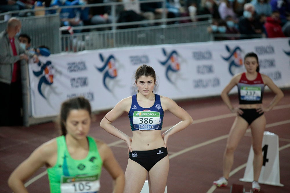 Jornada de tarde del primer día del Campeonato de España Sub 23 en Pista Cubierta con Denis Matsmouna en los 60 m y Sara Izquierdo en el 1500 