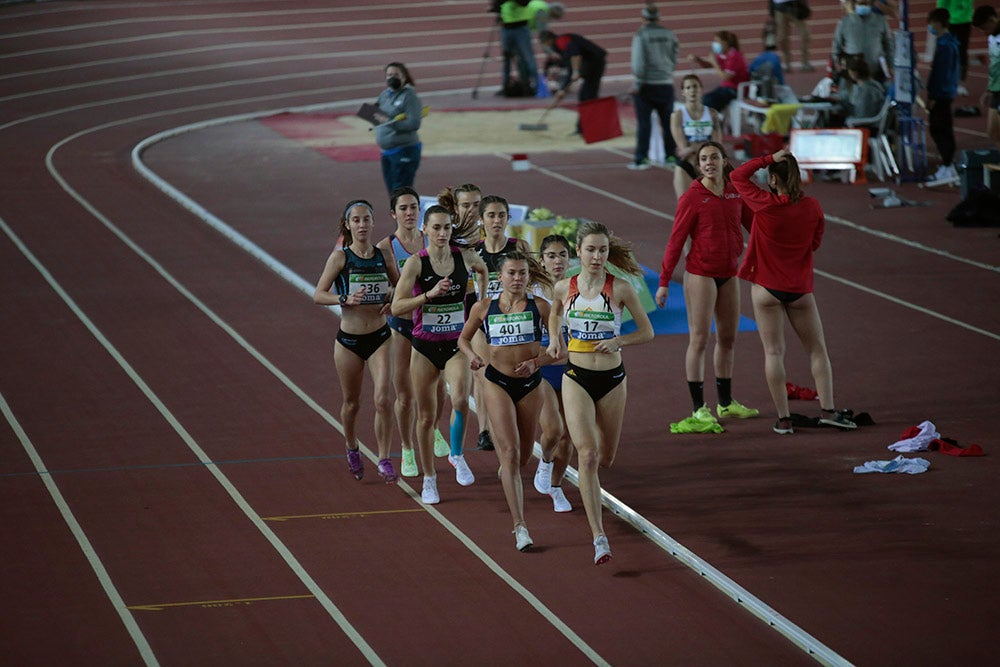 Jornada de tarde del primer día del Campeonato de España Sub 23 en Pista Cubierta con Denis Matsmouna en los 60 m y Sara Izquierdo en el 1500 