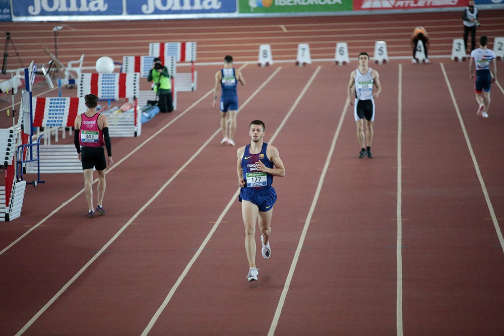 Jornada de tarde del primer día del Campeonato de España Sub 23 en Pista Cubierta con Denis Matsmouna en los 60 m y Sara Izquierdo en el 1500 
