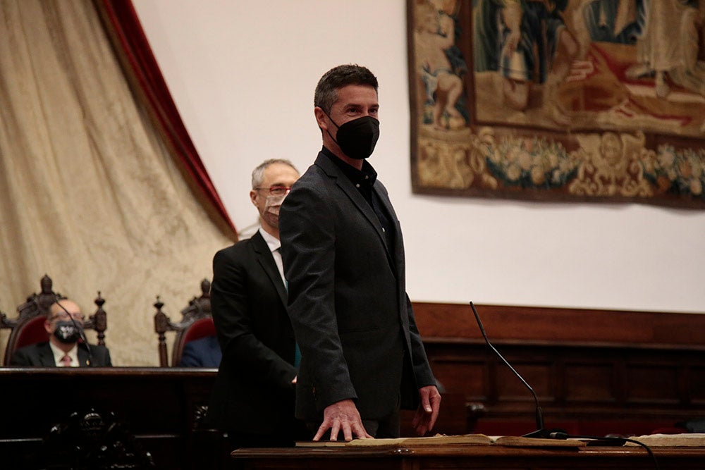 La USAL celebra la toma de posesión de 11 cargos académicos y 17 nuevos miembros del personal docente