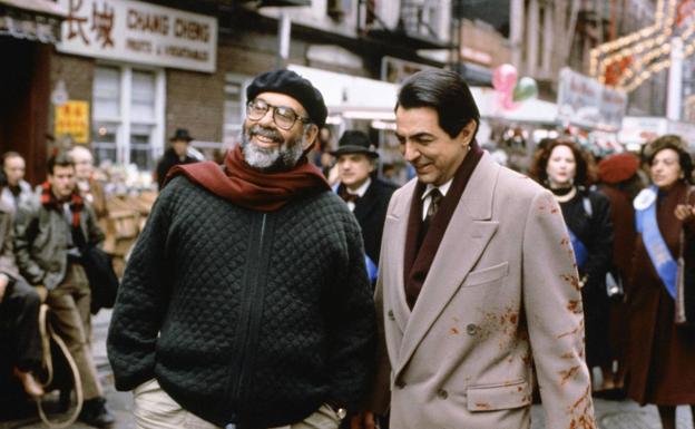Francis Ford Coppola, junto a Joe Mantegna, durante el rodaje de 'El padrino III'. 