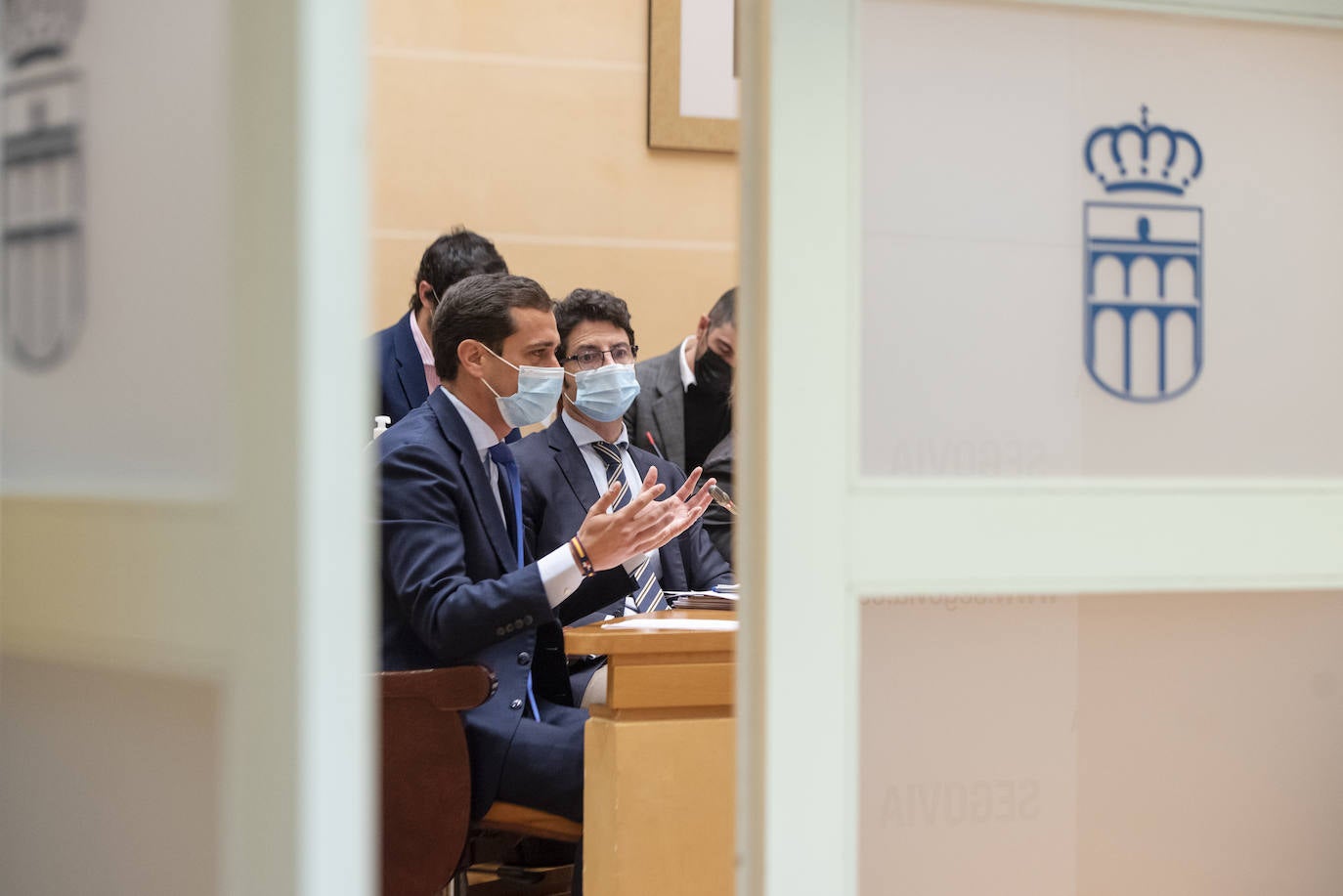 Pablo Pérez y el concejal Marco Sandulli en un momento de la sesión de ayer.