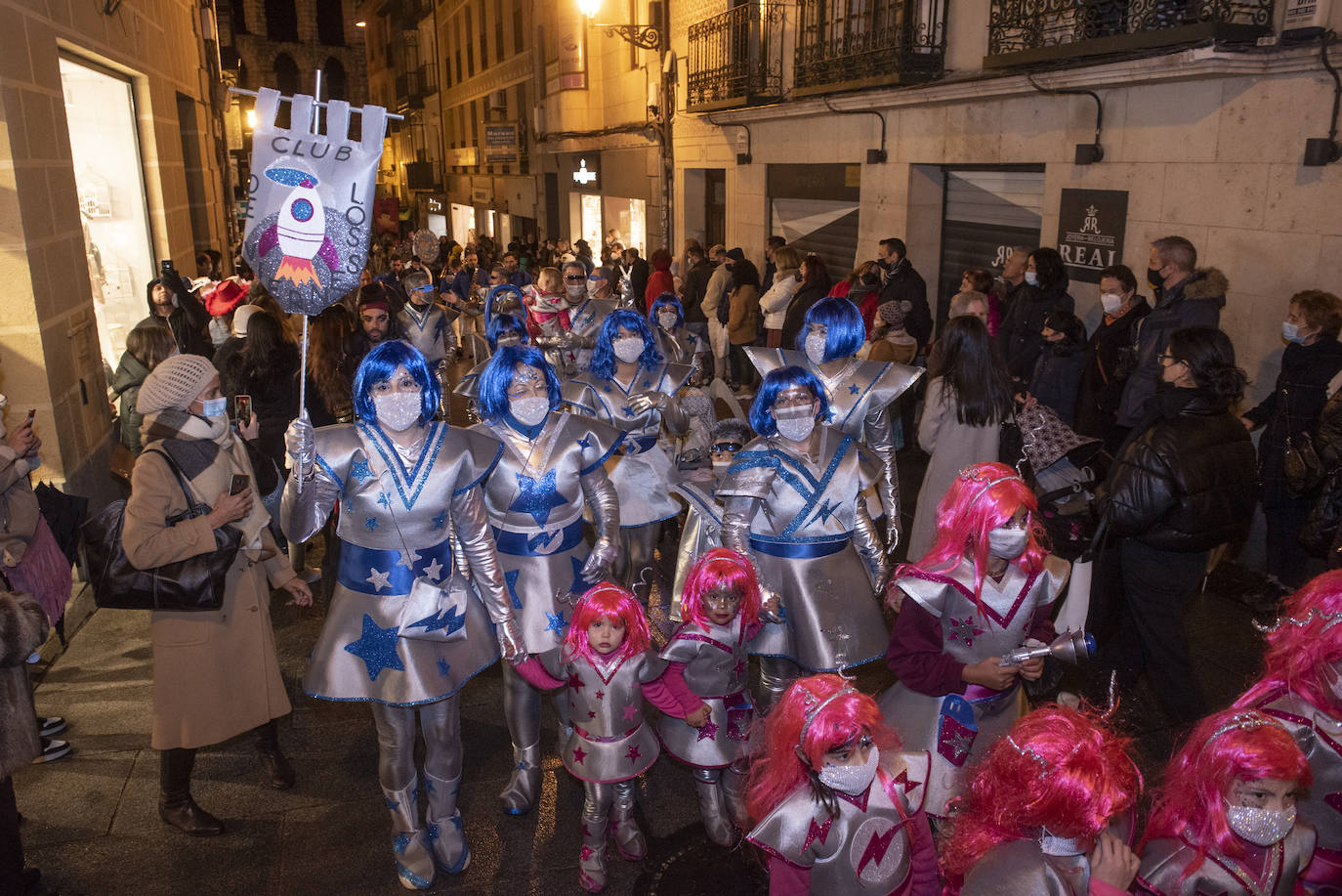 Desfile del sábado de carnaval en Segovia.