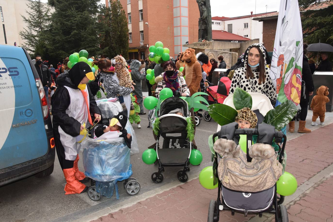 Fotos: El carnaval musical de AMGu suena en Guardo