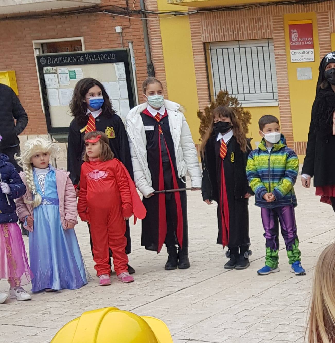 Niños disfrutando del Carnaval en Ciguñuela.