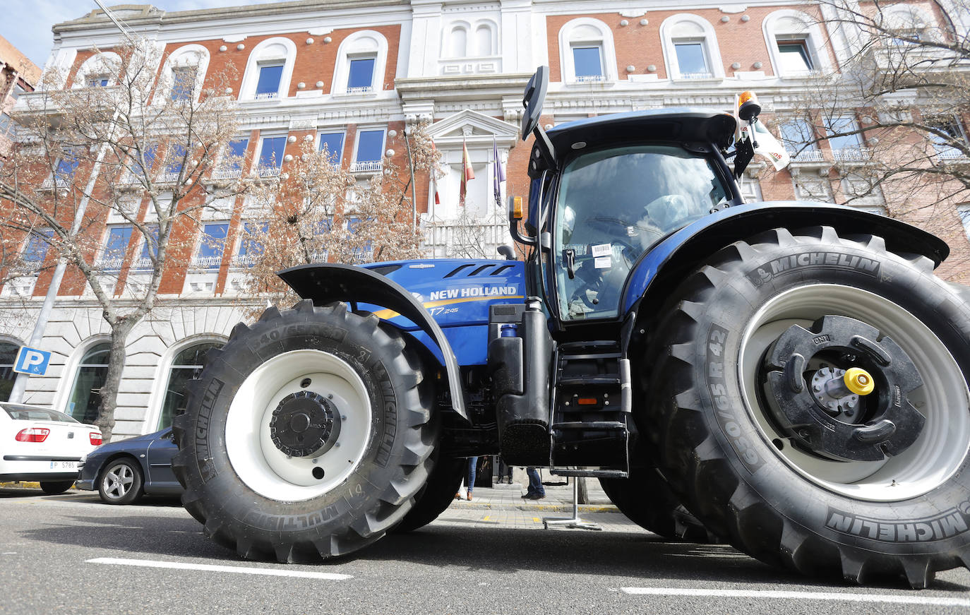 Fotos: Tractorada en Palencia contra los elevados costes de producción