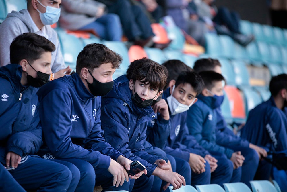 El presidente Manuel Lovato centra todas las miradas en un estadio Helmántico con nuevos aires tras el cambio en el banquillo 