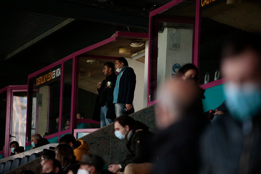 El presidente Manuel Lovato centra todas las miradas en un estadio Helmántico con nuevos aires tras el cambio en el banquillo 