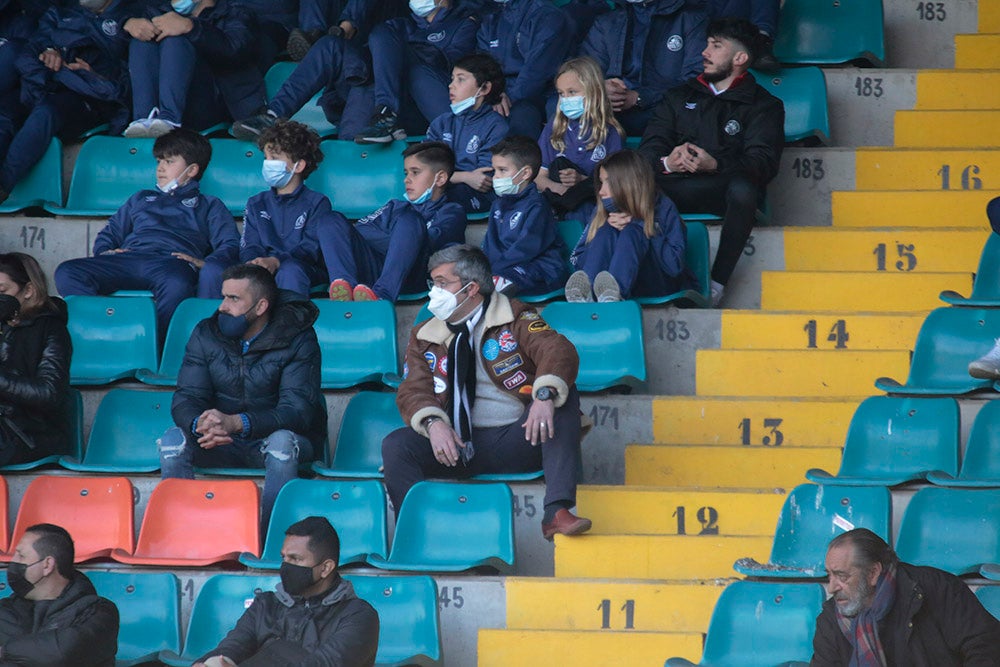 El presidente Manuel Lovato centra todas las miradas en un estadio Helmántico con nuevos aires tras el cambio en el banquillo 