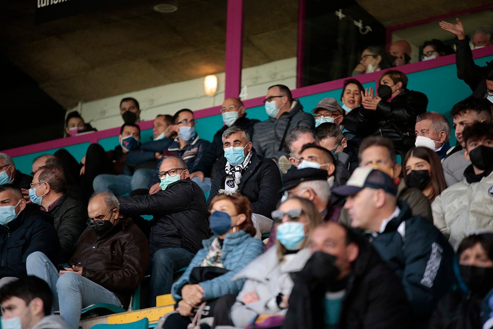 El presidente Manuel Lovato centra todas las miradas en un estadio Helmántico con nuevos aires tras el cambio en el banquillo 