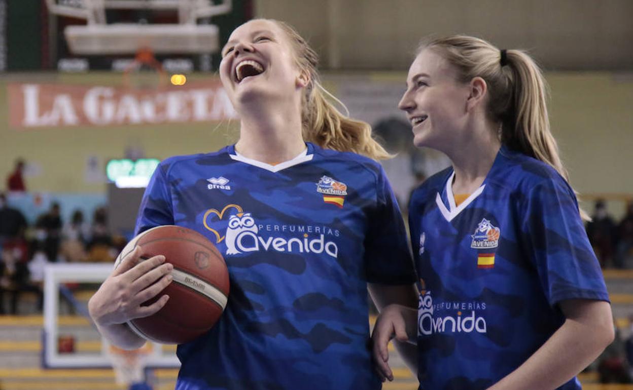 Hof, junto a Karlie Samuelson ante Ferrol. 