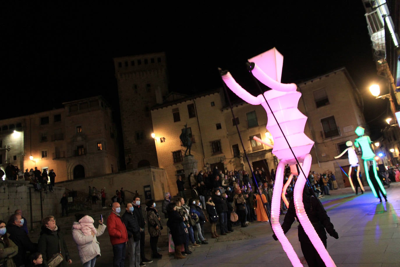 Desfile de este martes por el centro de Segovia.