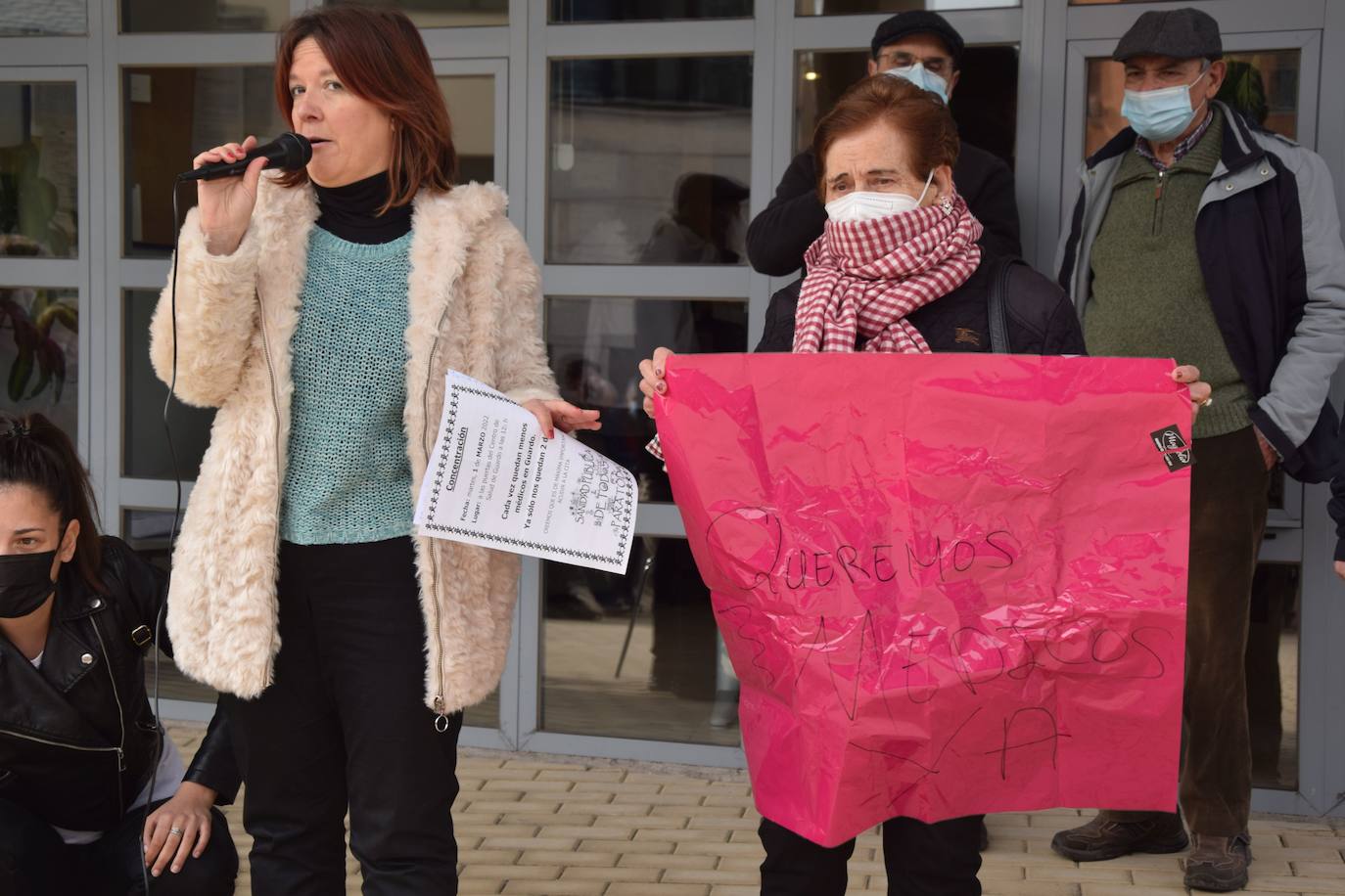 Fotos: Concentración en Guardo por una mejor sanidad pública