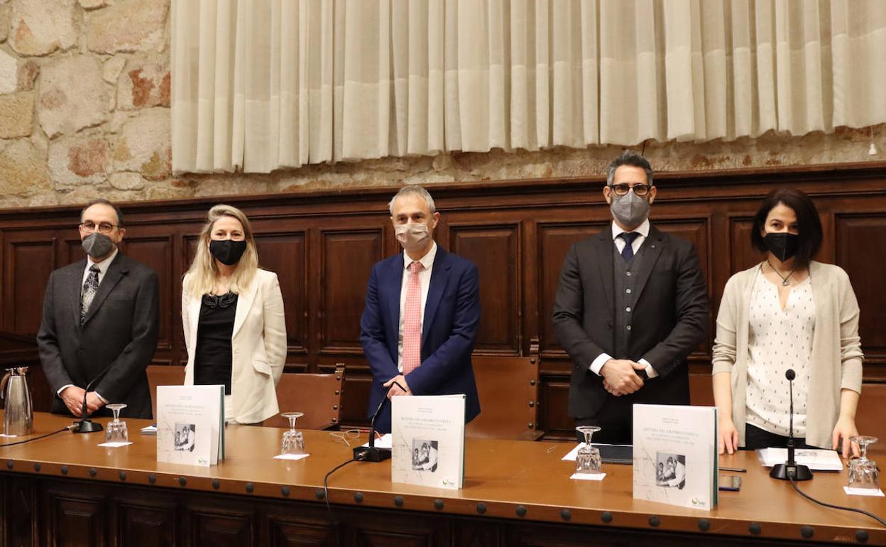 Santiago López García, Sama Bilbao y León, Ricardo Rivero, Héctor Dominguis Pérez y Esther Sánchez Sánchez. 