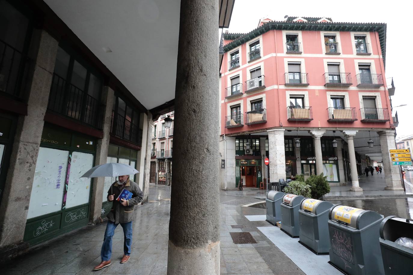 Fotos: La lluvia reaparece con fuerza en Valladolid