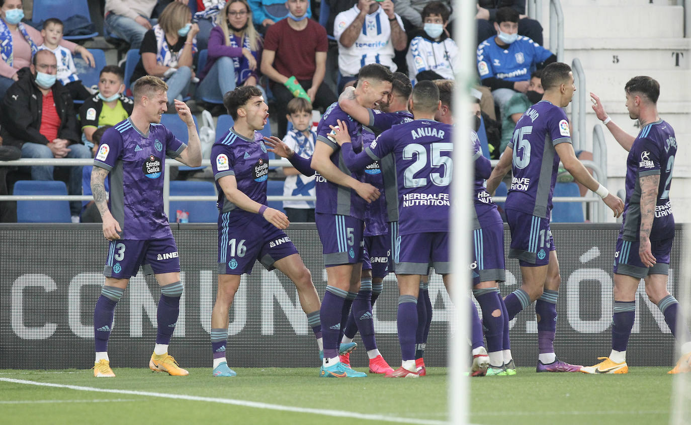 Una de las imágenes que ha dejado el Tenerife 1-4 Real Valladolid. 