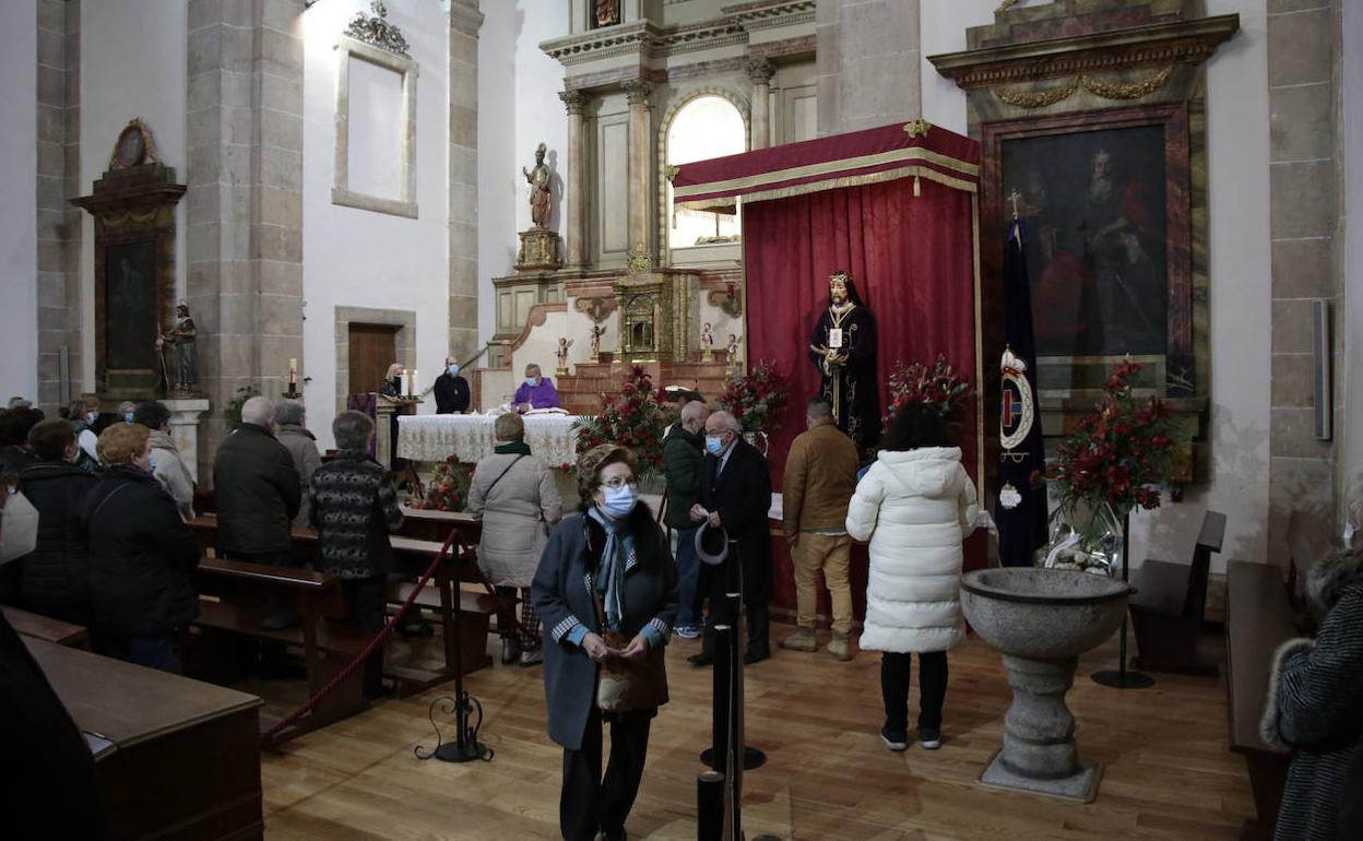 El Besapiés en la iglesia de San Pablo de Salamanca. 