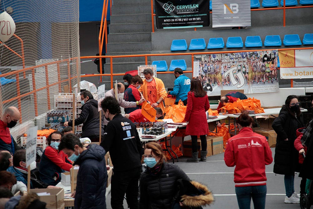 La Media Maratón de Salamanca realiza su tradicional Feria del Corredor en el pabellón de la Alamedilla 