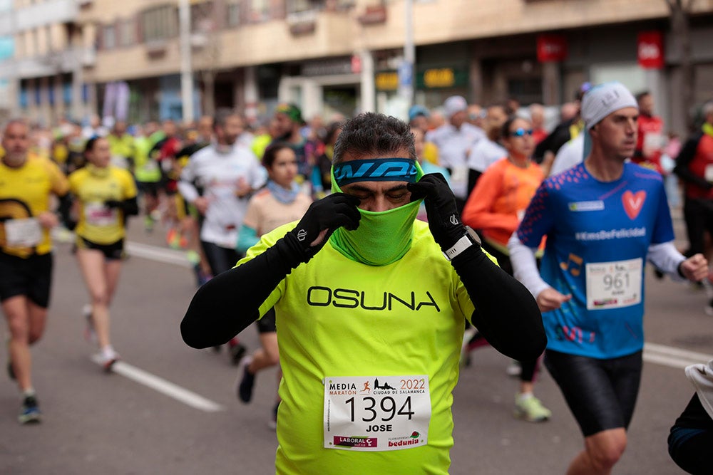 El Paseo de la Estación se convirtió en lugar de reencuentro de los participantes en la Media Maratón Ciudad de Salamanca