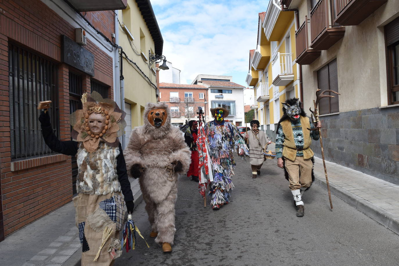 Las calles aguilarenses disfrutaron de las fiestas de los Carnavales.