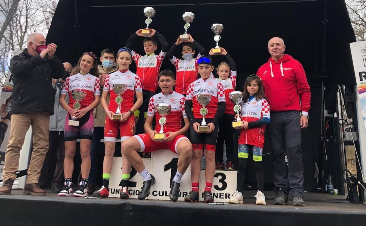 Varias victorias y podios salmantinos en el Regional de BTT de ciclismo