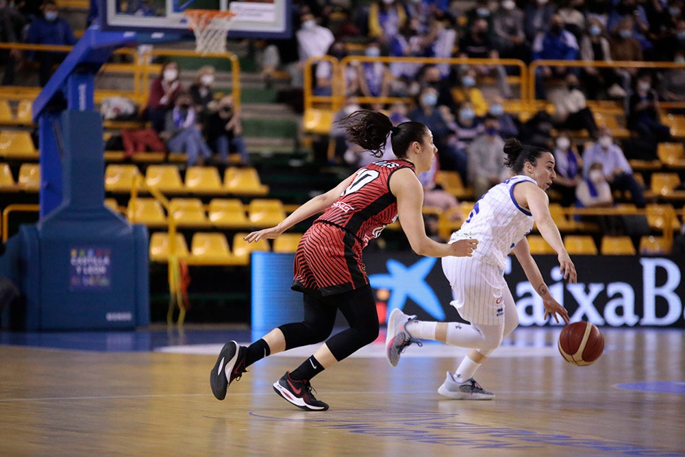 Un Avenida con corazón, compromiso y calidad se acerca a la Final-Four tras una exhibición ante Girona (77-63)