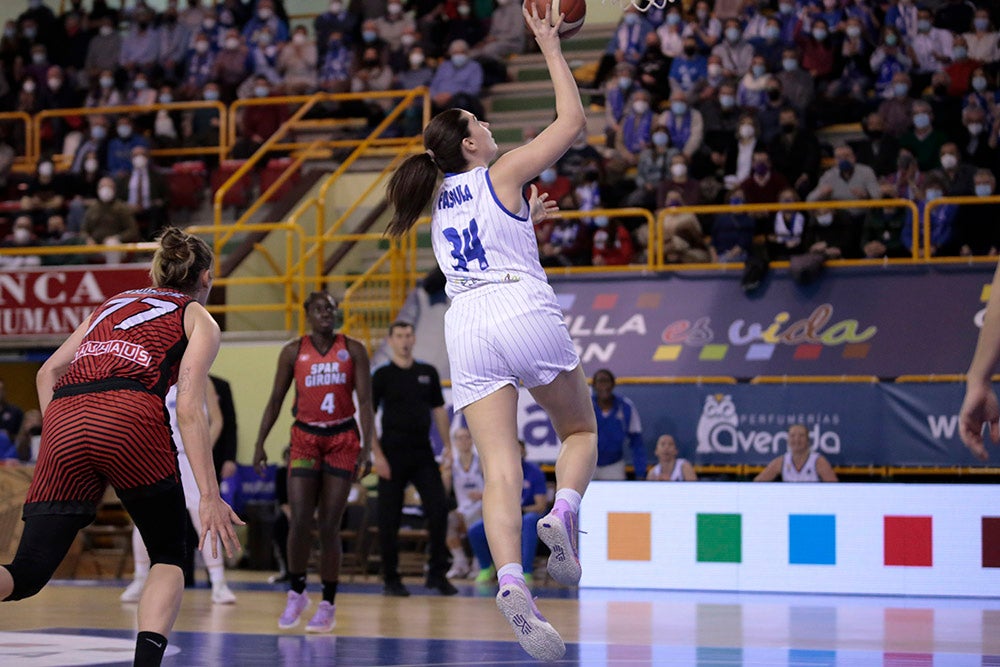 Un Avenida con corazón, compromiso y calidad se acerca a la Final-Four tras una exhibición ante Girona (77-63)
