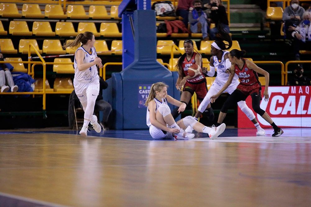 Un Avenida con corazón, compromiso y calidad se acerca a la Final-Four tras una exhibición ante Girona (77-63)