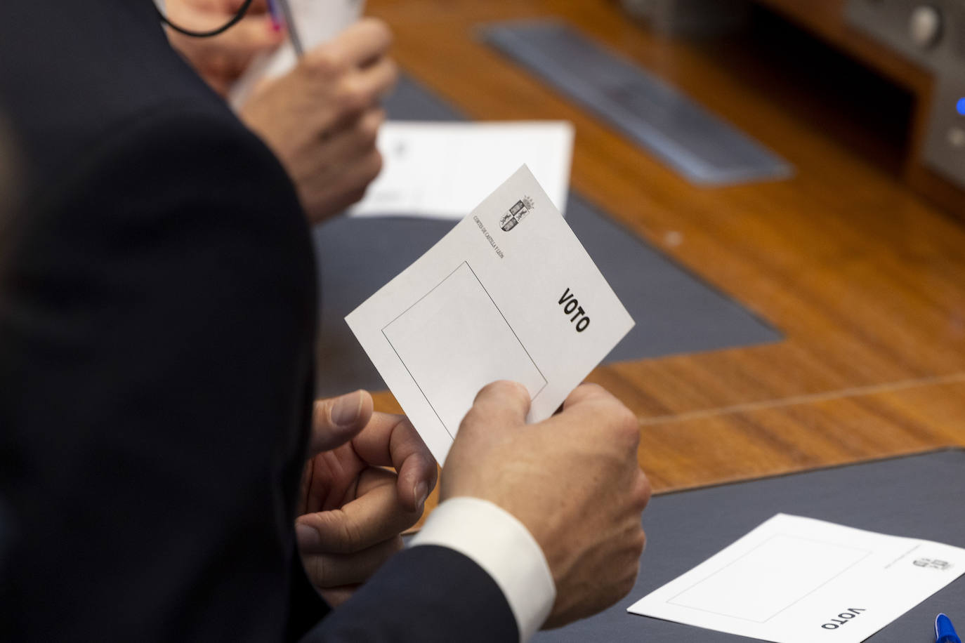 Diferentes momentos del acto de constitución de las Cortes. 