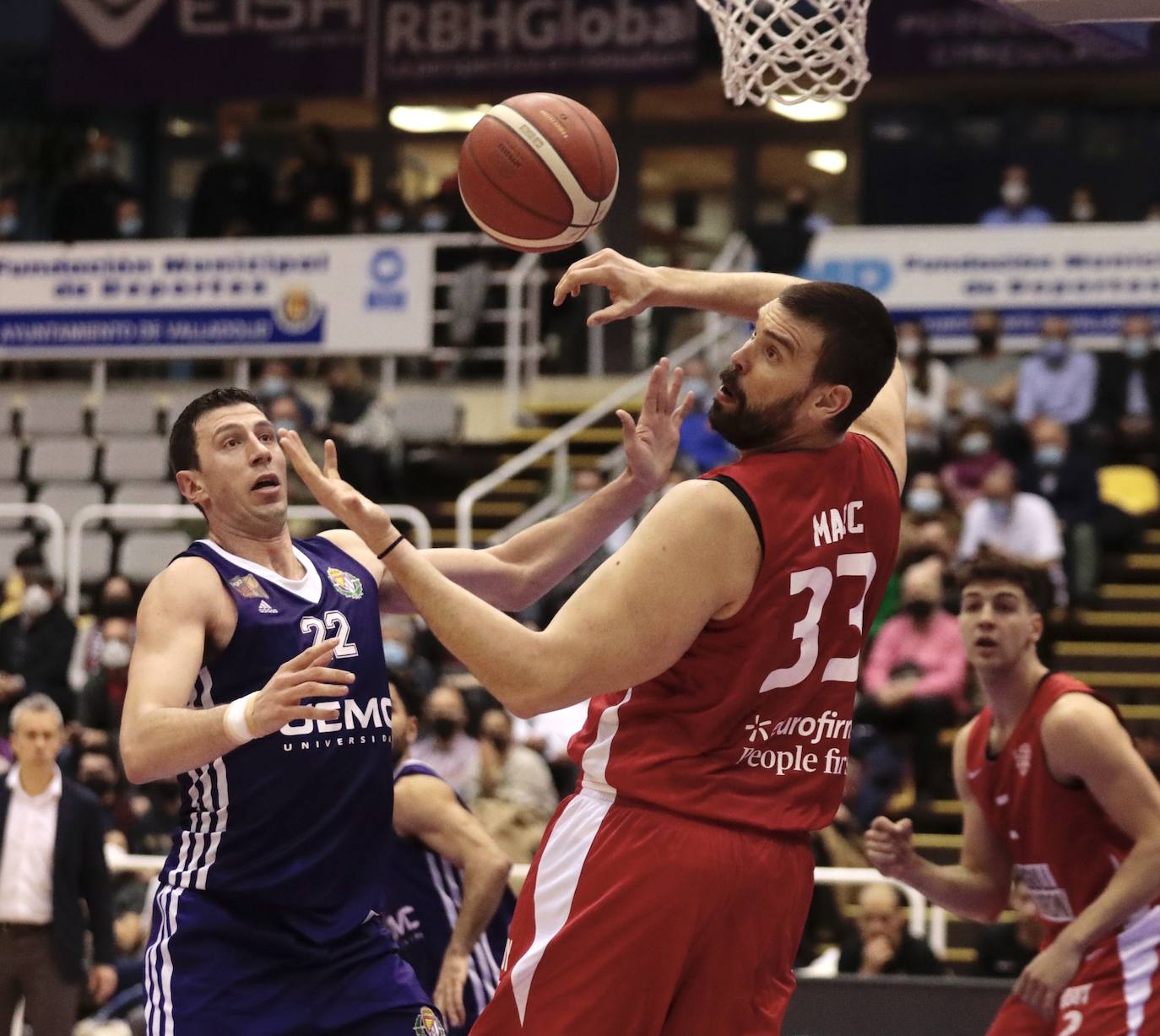 El UEMC Real Valladolid cae en casa ante el Basquet Girona. 