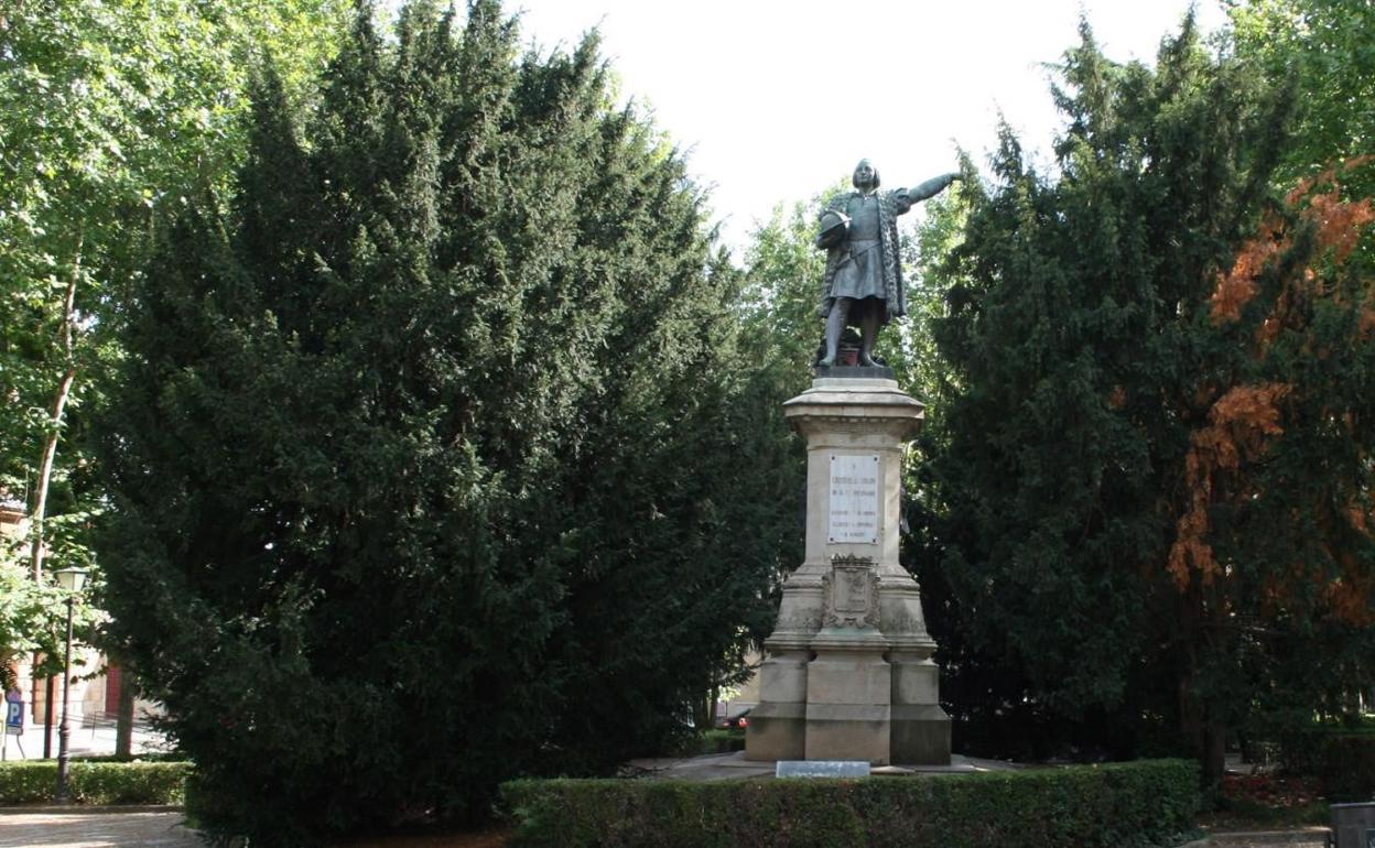 Un recorrido digital por la historia y la diversidad naturalística de la Plaza de Colón