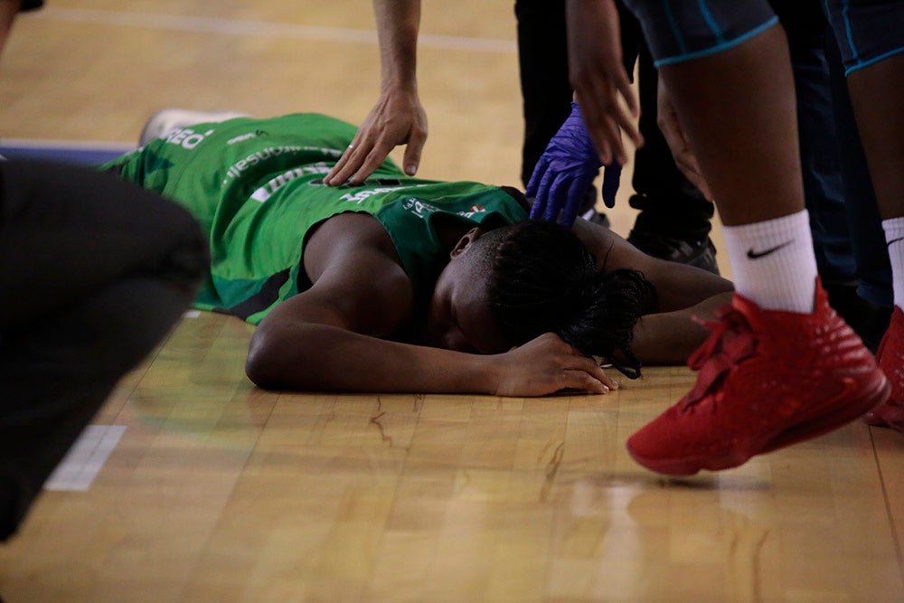 El CB Avenida alarga su esfuerzo frente a Araski antes de la batalla de Fontajau (75-56)