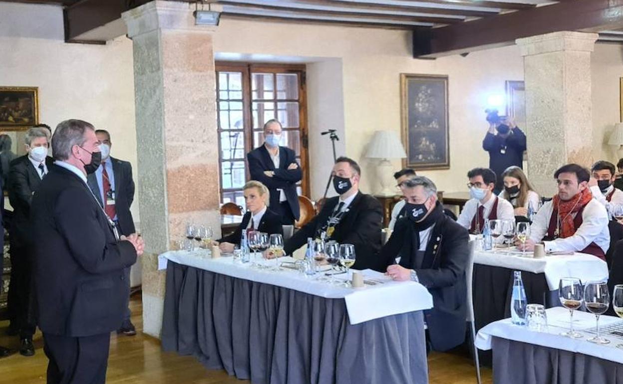 Pablo Martín, presidente de la UAES, inauguró el campeonato en el Parador de Zamora. 
