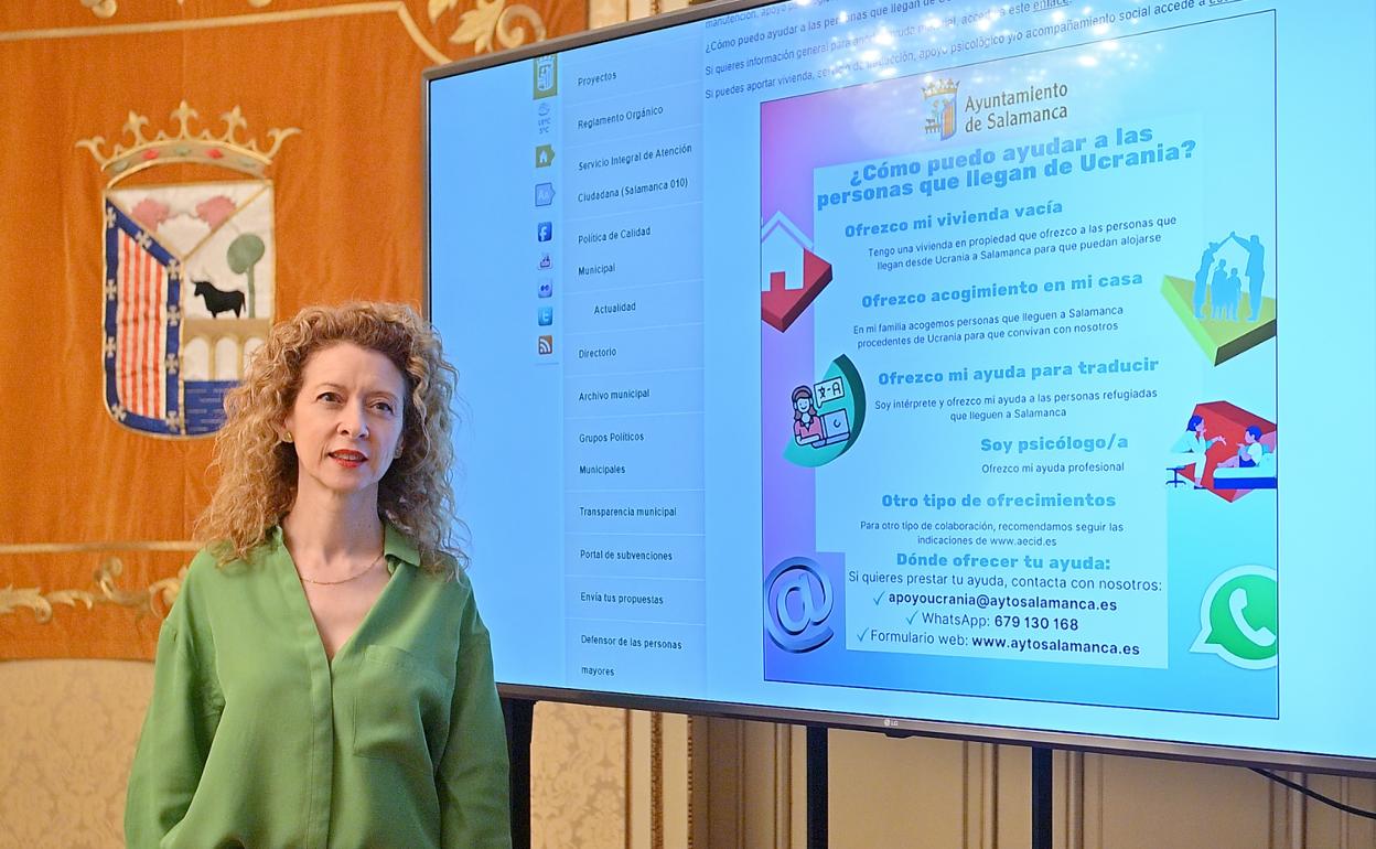 La concejala Ana suárez en la presentación